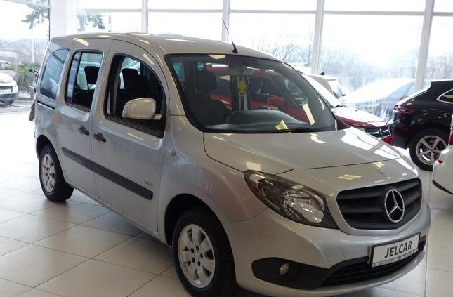 Mercedes-Benz Citan cena 36999 przebieg: 176055, rok produkcji 2015 z Pionki małe 211